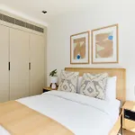 The Notting Hill Gate Wonder - Modern 2Bdr Flat