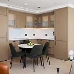 The Notting Hill Gate Wonder - Modern 2Bdr Flat